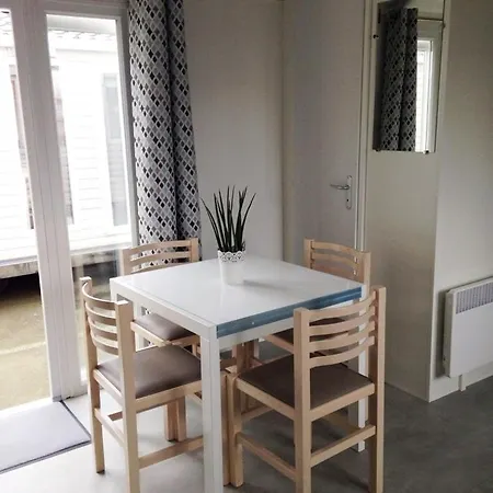 Mobil-home Pin Et Bois Kemping *