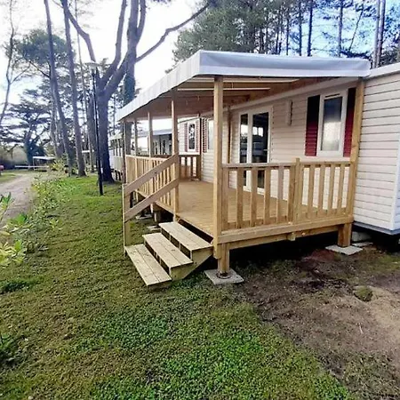 Mobil-home Pin Et Bois Kemping *