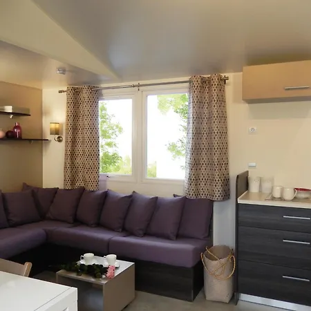 Kemping Mobil-home Pin Et Bois